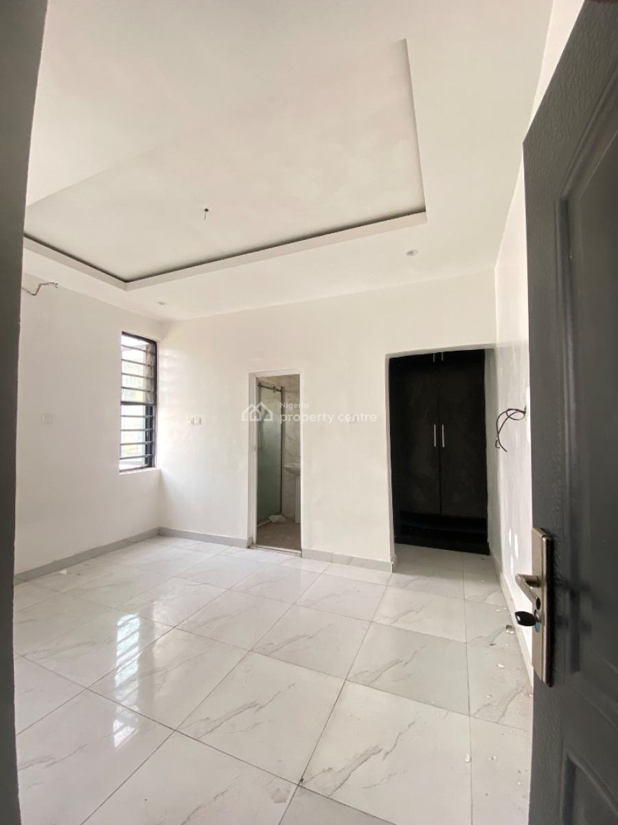 2 Bedroom Apartment, Ologolo, Ologolo, Lekki, Lagos, Flat / Apartment for Rent