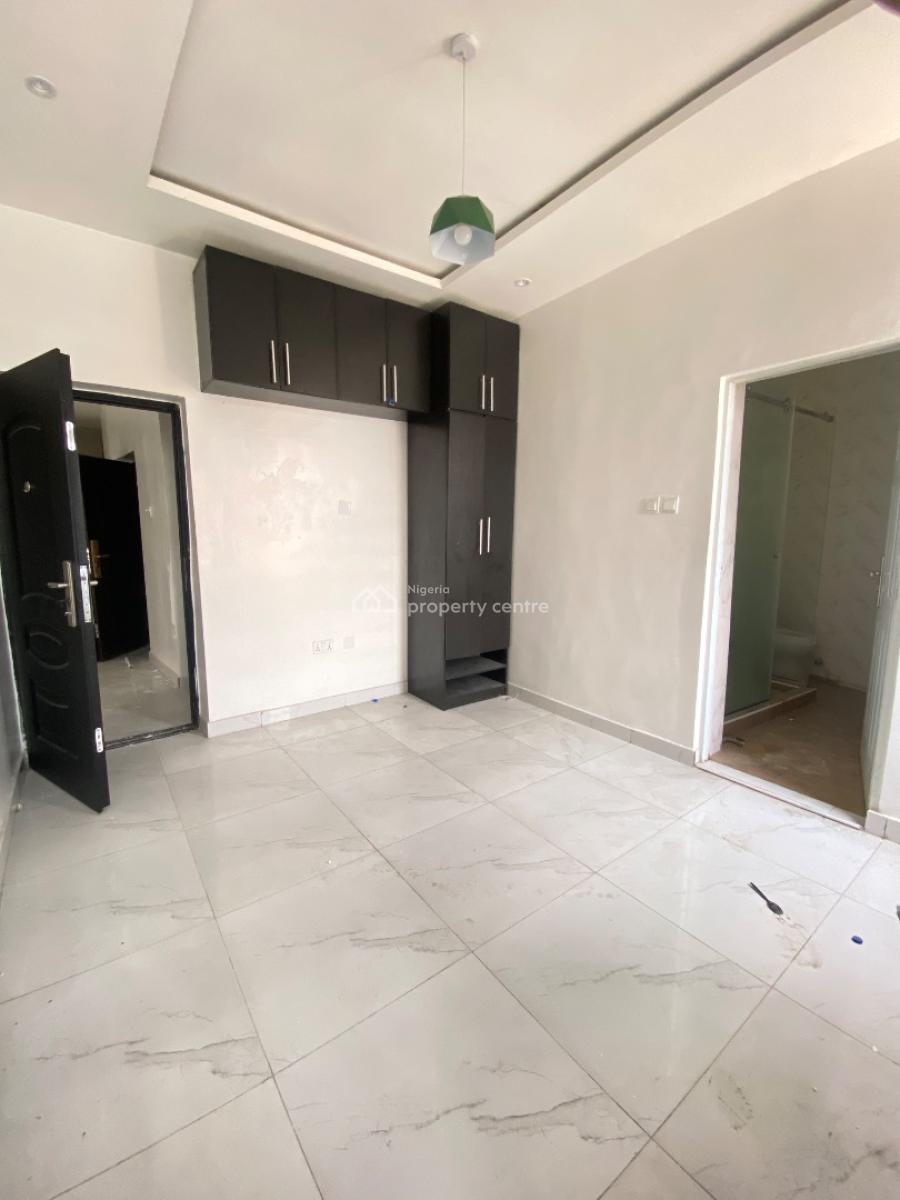 2 Bedroom Apartment, Ologolo, Ologolo, Lekki, Lagos, Flat / Apartment for Rent