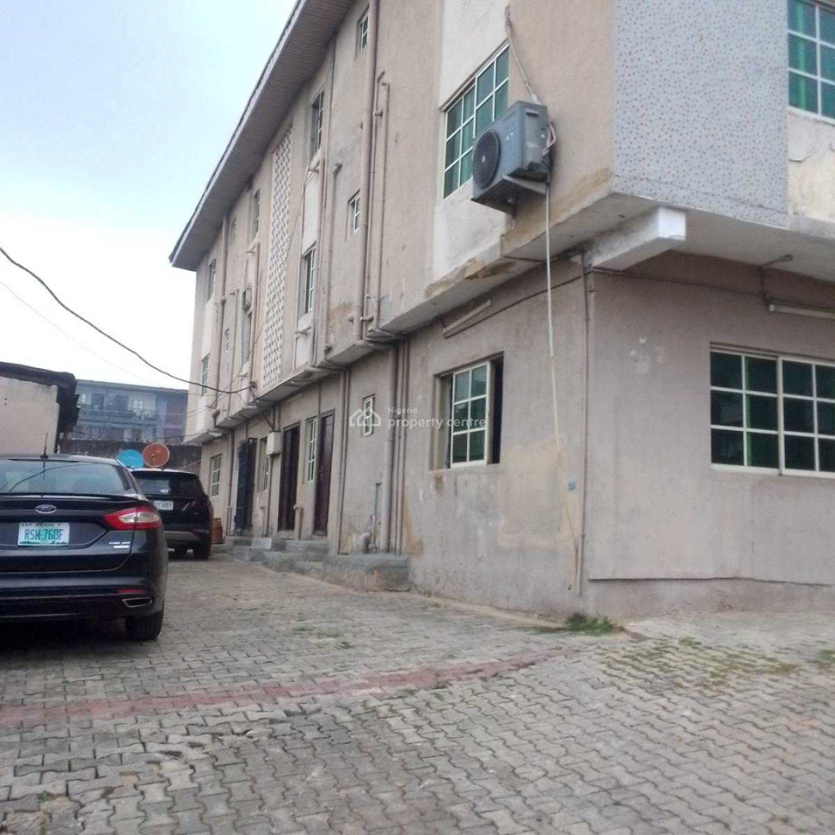 Very Spacious 3bedroom Flat at Anthony Maryland Lagos, Anthony Maryland, Anthony, Maryland, Lagos, Flat / Apartment for Rent