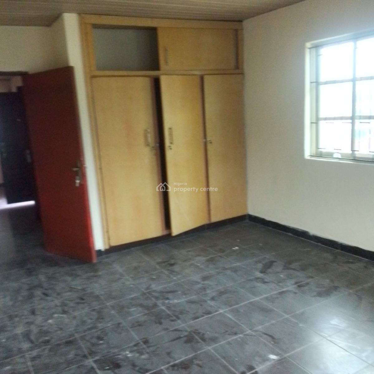 Very Spacious 3bedroom Flat at Anthony Maryland Lagos, Anthony Maryland, Anthony, Maryland, Lagos, Flat / Apartment for Rent