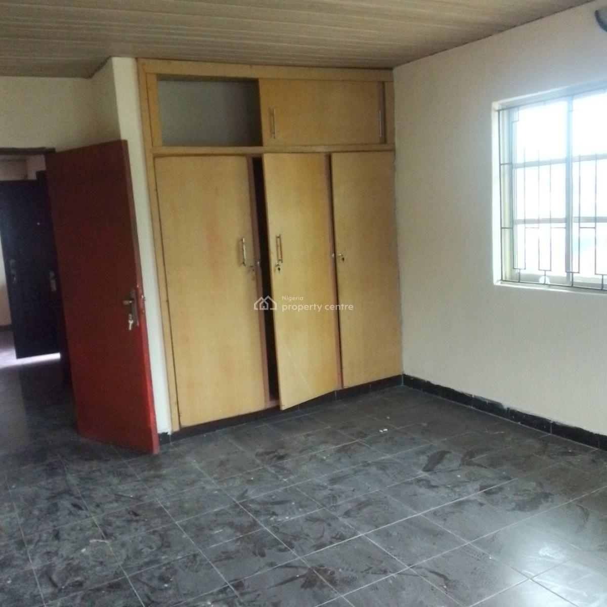 Very Spacious 3bedroom Flat at Anthony Maryland Lagos, Anthony Maryland, Anthony, Maryland, Lagos, Flat / Apartment for Rent