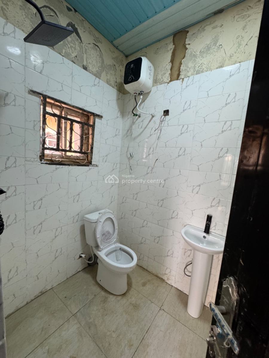 Miniflat, Off Admiralty Way, Lekki Phase 1, Lekki, Lagos, Mini Flat (room and Parlour) for Rent