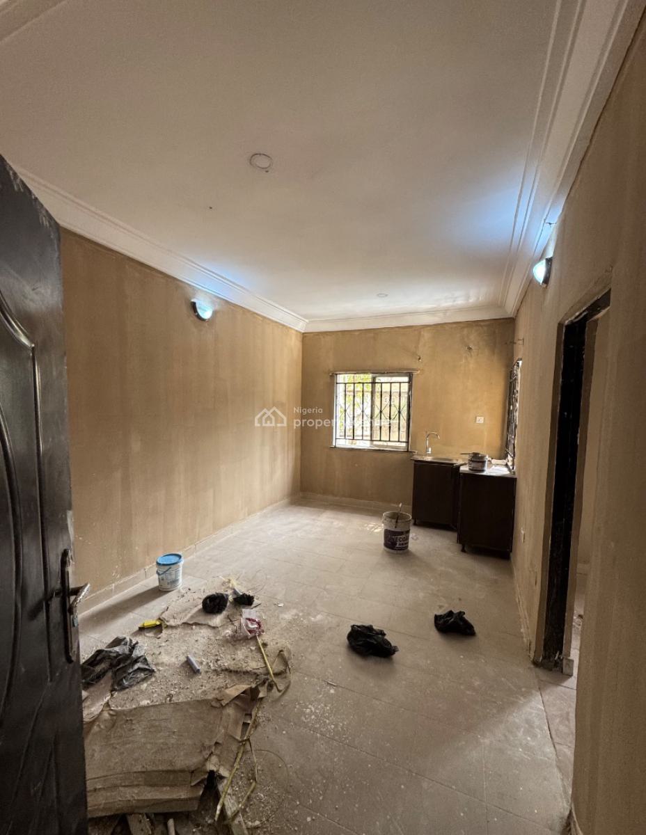 Miniflat, Off Admiralty Way, Lekki Phase 1, Lekki, Lagos, Mini Flat (room and Parlour) for Rent