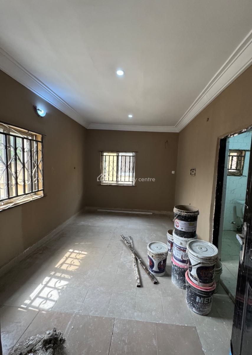 Mini Flat, Off Admiralty Way, Lekki Phase 1, Lekki, Lagos, Mini Flat (room and Parlour) for Rent