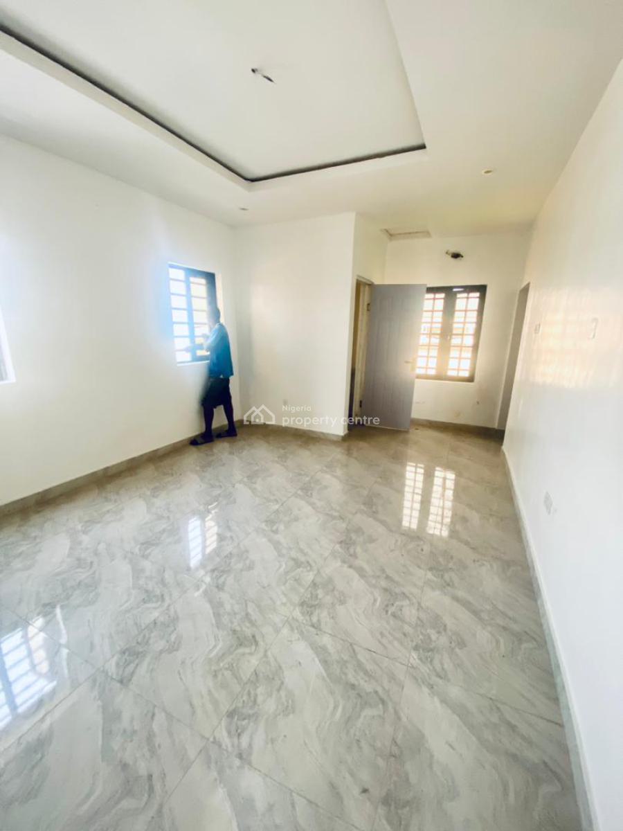 1 Bedroom Apartment, Ologolo, Lekki, Lagos, House for Sale