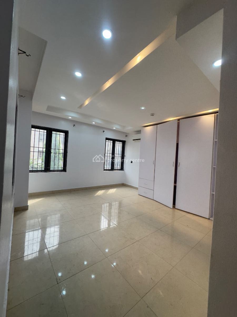 Fully Serviced 3bedroom Apartment and a Bq, Off Palace Road, Oniru, Victoria Island (vi), Lagos, Flat / Apartment for Rent