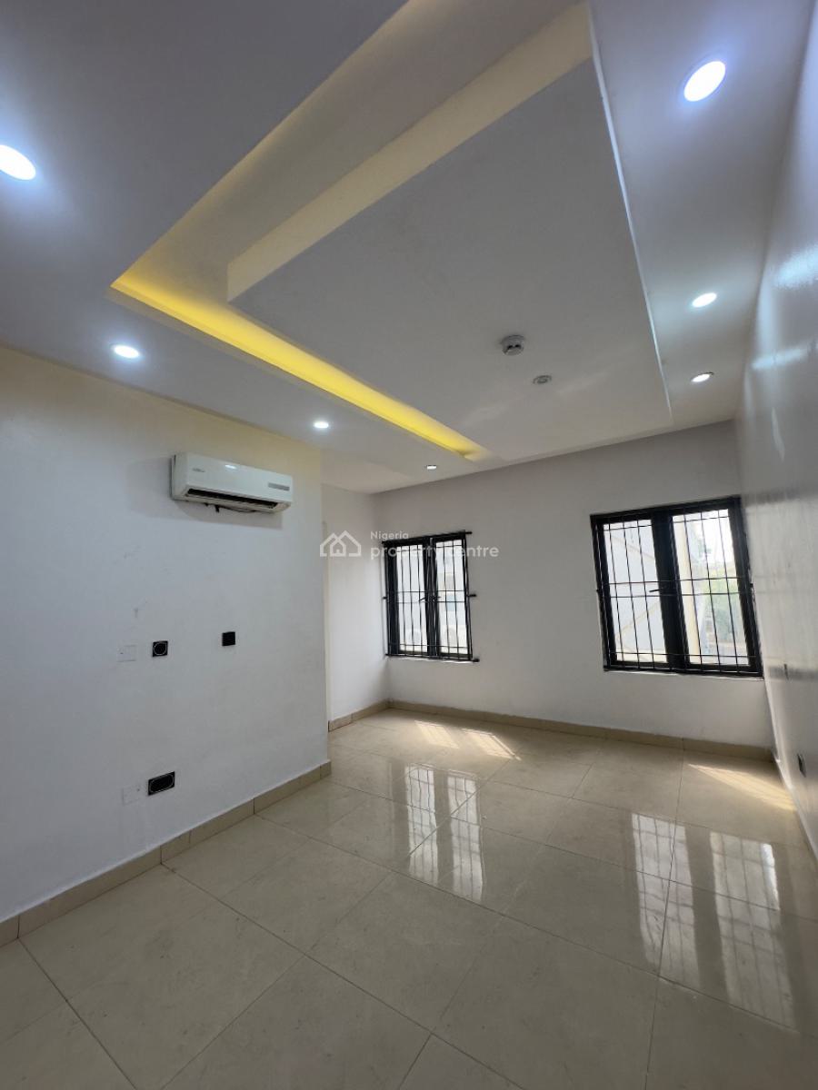 Fully Serviced 3bedroom Apartment and a Bq, Off Palace Road, Oniru, Victoria Island (vi), Lagos, Flat / Apartment for Rent
