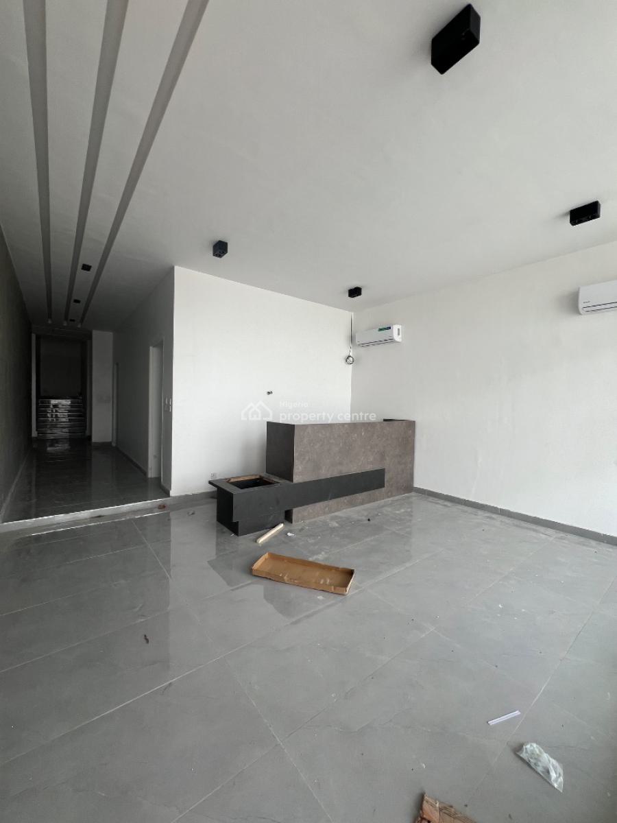 Premium 2 Bedroom Serviced Apartment. : Lekki Right,, Lekki Phase 1, Lekki Phase 1, Lekki, Lagos, Terraced Duplex for Sale