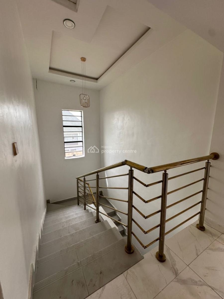 4 Bedrooms Detached Duplex, Lugbe District, Abuja, Detached Duplex for Sale