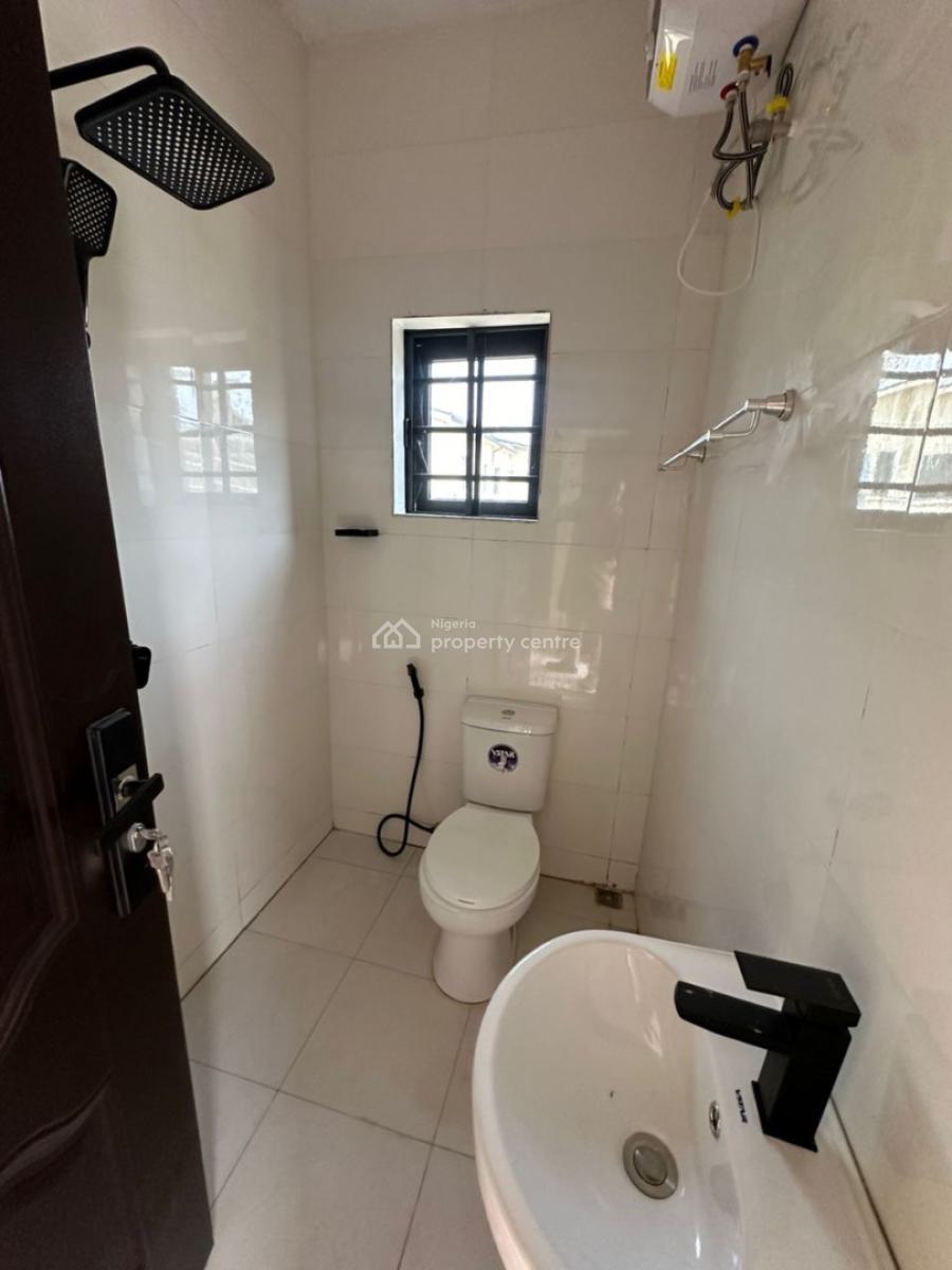 4 Bedrooms Detached Duplex, Lugbe District, Abuja, Detached Duplex for Sale