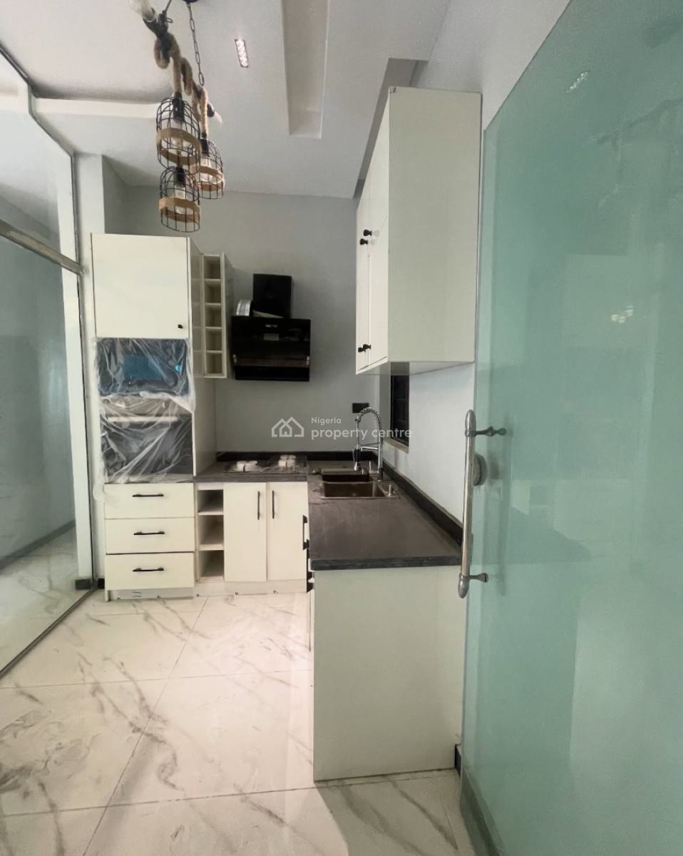 Serviced 2 Bedroom Apartment with En-suite Rooms, Freedom Way, Lekki Phase 1, Lekki, Lagos, Flat / Apartment for Rent