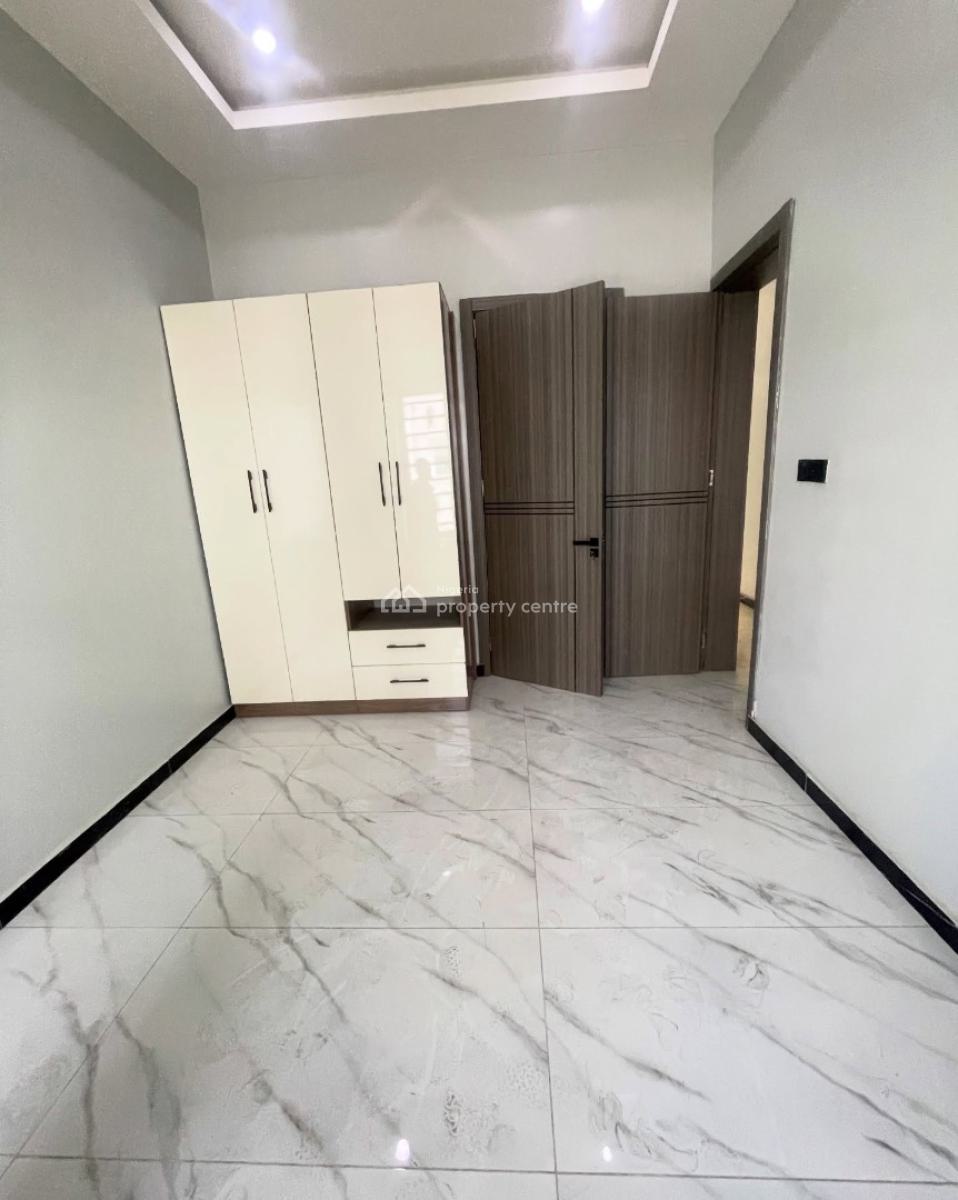 Serviced 2 Bedroom Apartment with En-suite Rooms, Freedom Way, Lekki Phase 1, Lekki, Lagos, Flat / Apartment for Rent