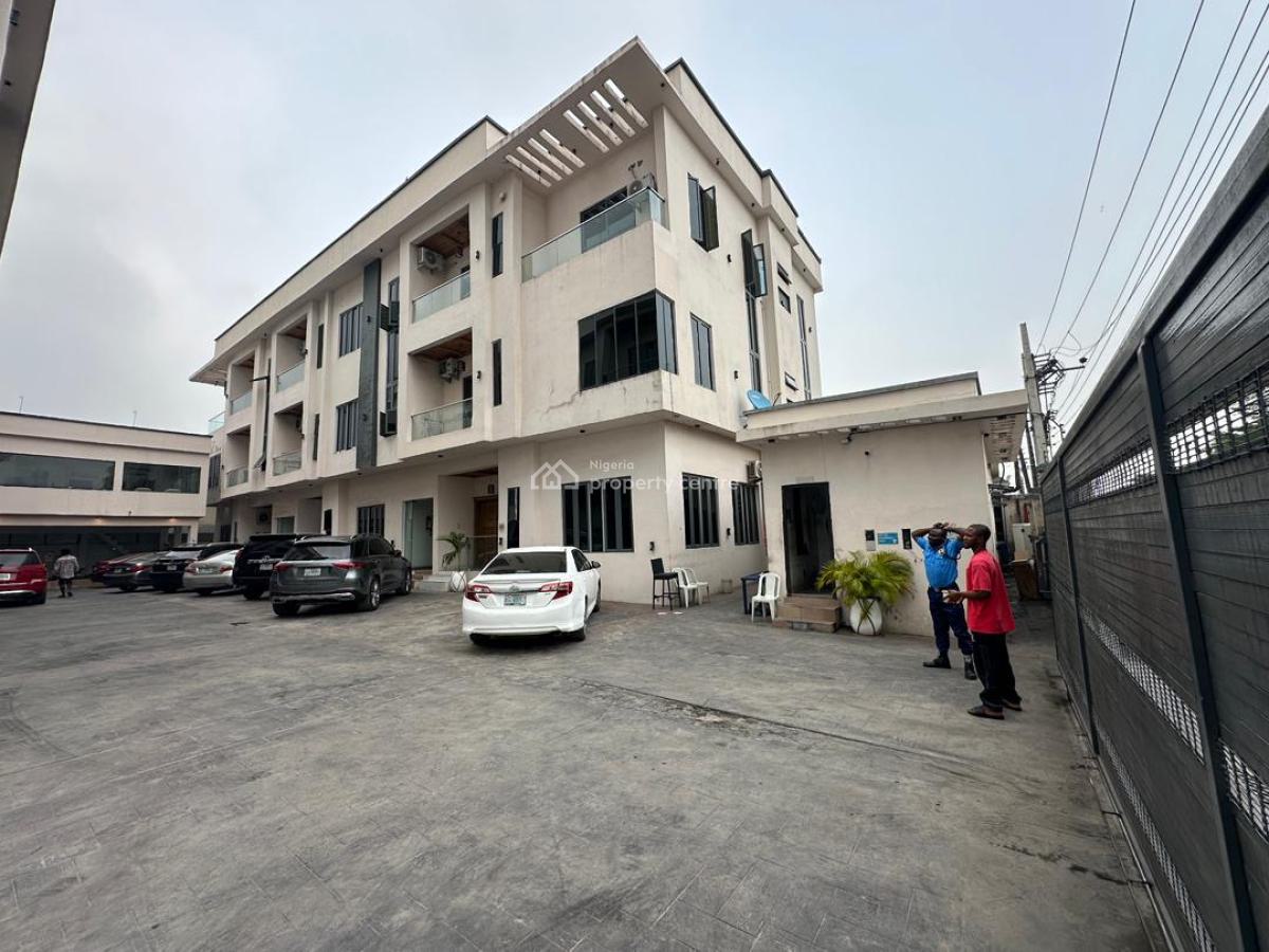 Stunning Furnished 2-bed in Idado, Lekki, Ibuku Awoshika Street Idado By Ss James and Philip Catholic Church, Lekki, Lagos, Flat / Apartment for Rent