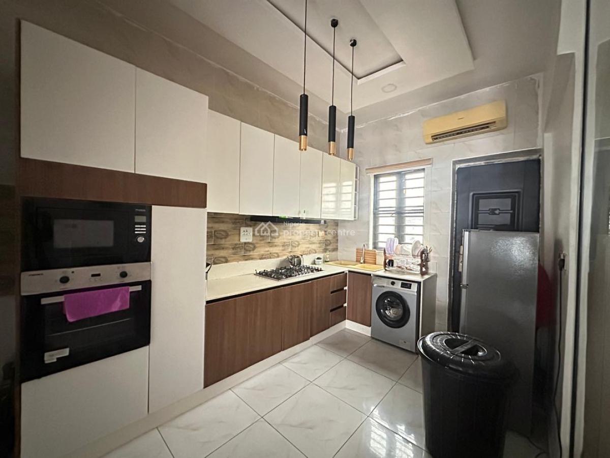 Stunning Furnished 2-bed in Idado, Lekki, Ibuku Awoshika Street Idado By Ss James and Philip Catholic Church, Lekki, Lagos, Flat / Apartment for Rent