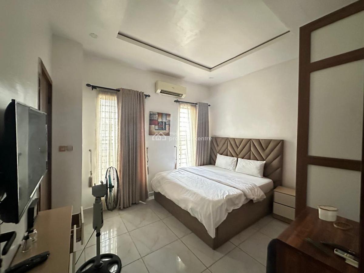 Stunning Furnished 2-bed in Idado, Lekki, Ibuku Awoshika Street Idado By Ss James and Philip Catholic Church, Lekki, Lagos, Flat / Apartment for Rent