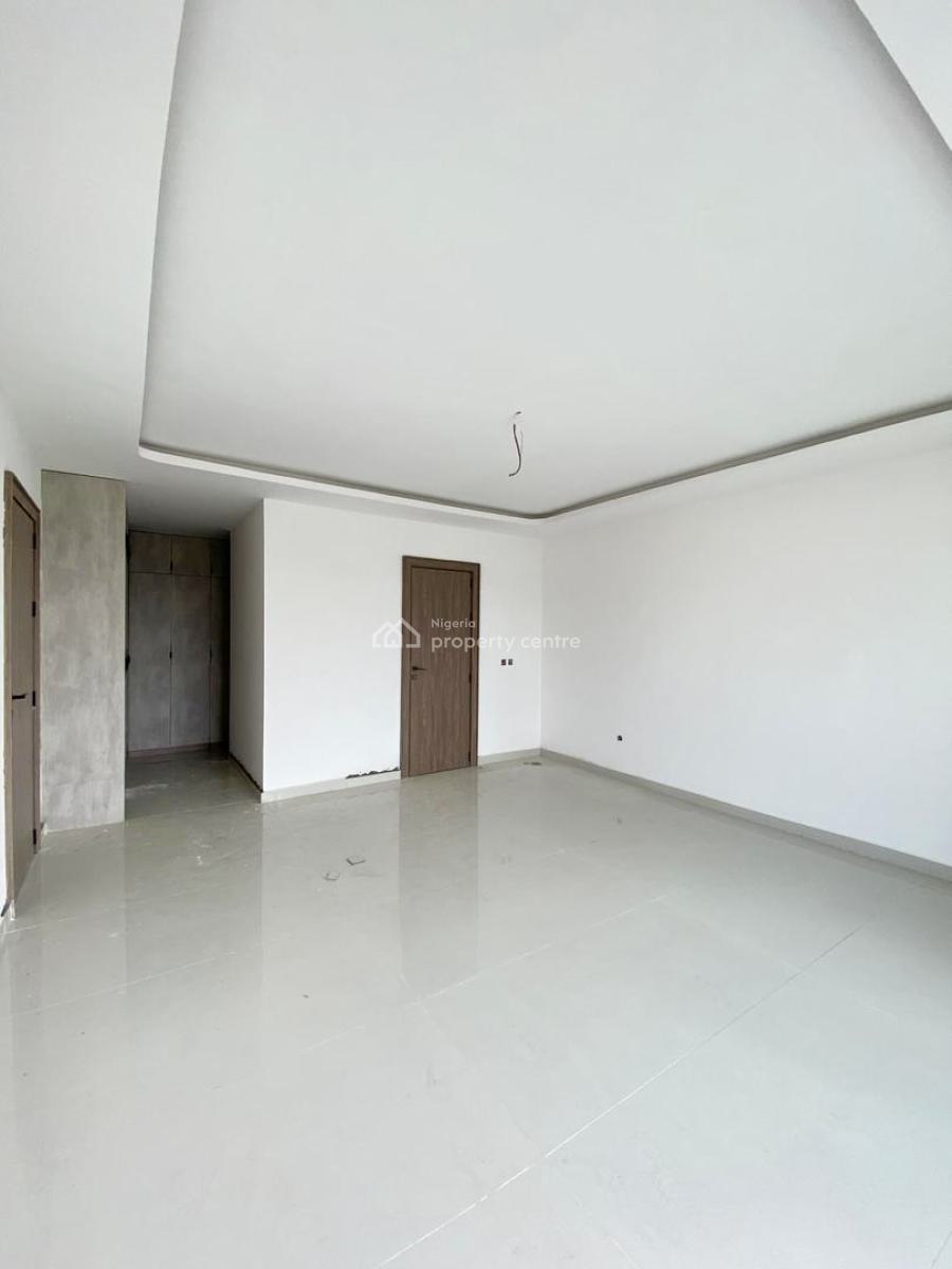 Prime Residential 3-bedroom Apartment with Modern Amenities, Lekki Phase 1, Lekki, Lagos, Block of Flats for Sale