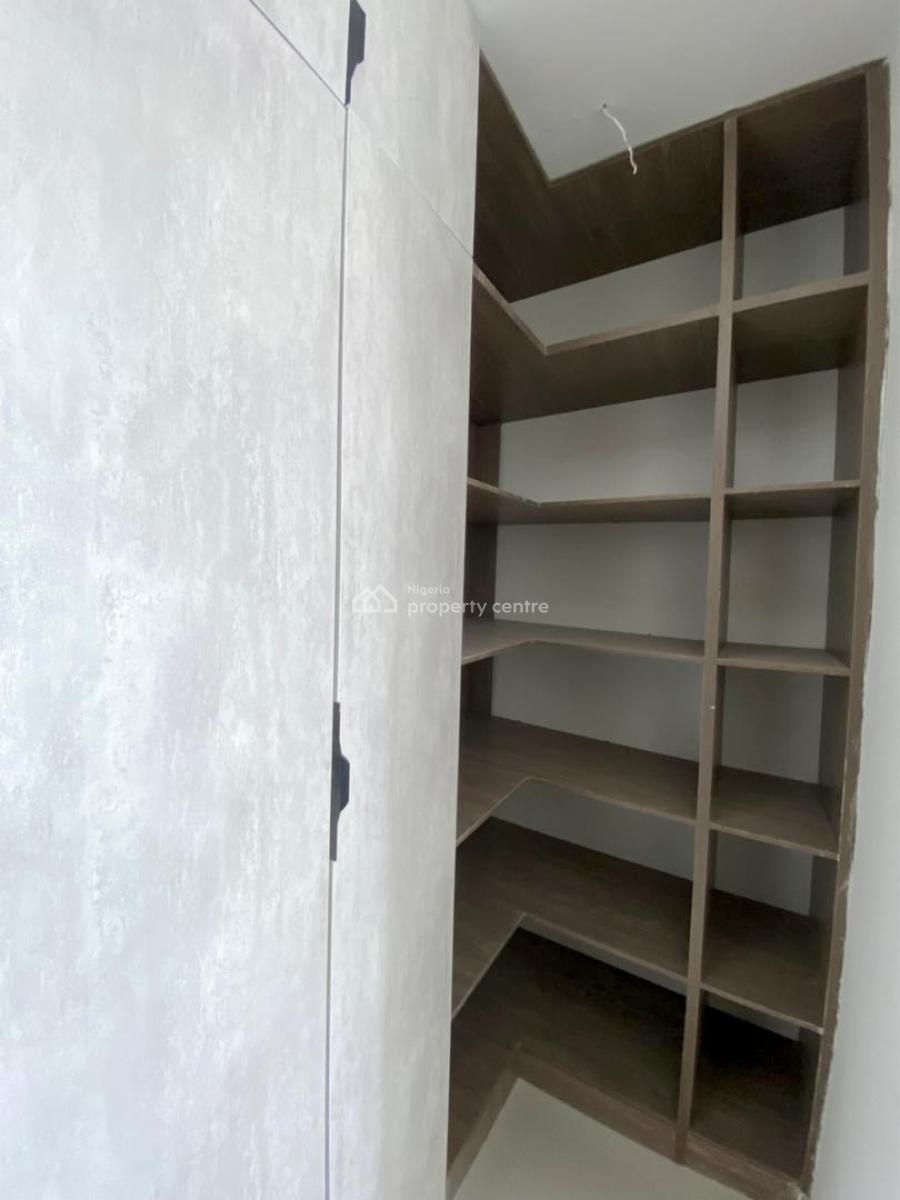 Prime Residential 3-bedroom Apartment with Modern Amenities, Lekki Phase 1, Lekki, Lagos, Block of Flats for Sale