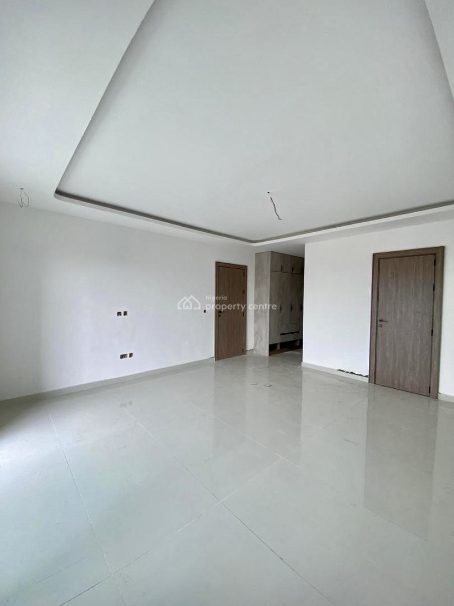 Prime Residential 3-bedroom Apartment with Modern Amenities, Lekki Phase 1, Lekki, Lagos, Block of Flats for Sale