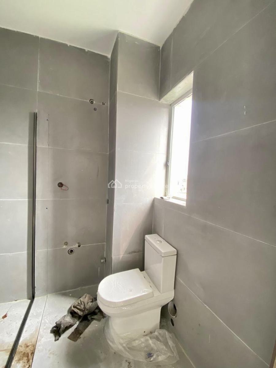 Prime Residential 3-bedroom Apartment with Modern Amenities, Lekki Phase 1, Lekki, Lagos, Block of Flats for Sale