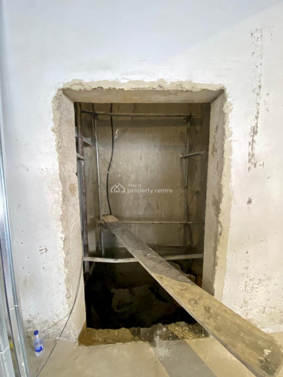 Prime Residential 3-bedroom Apartment with Modern Amenities, Lekki Phase 1, Lekki, Lagos, Block of Flats for Sale