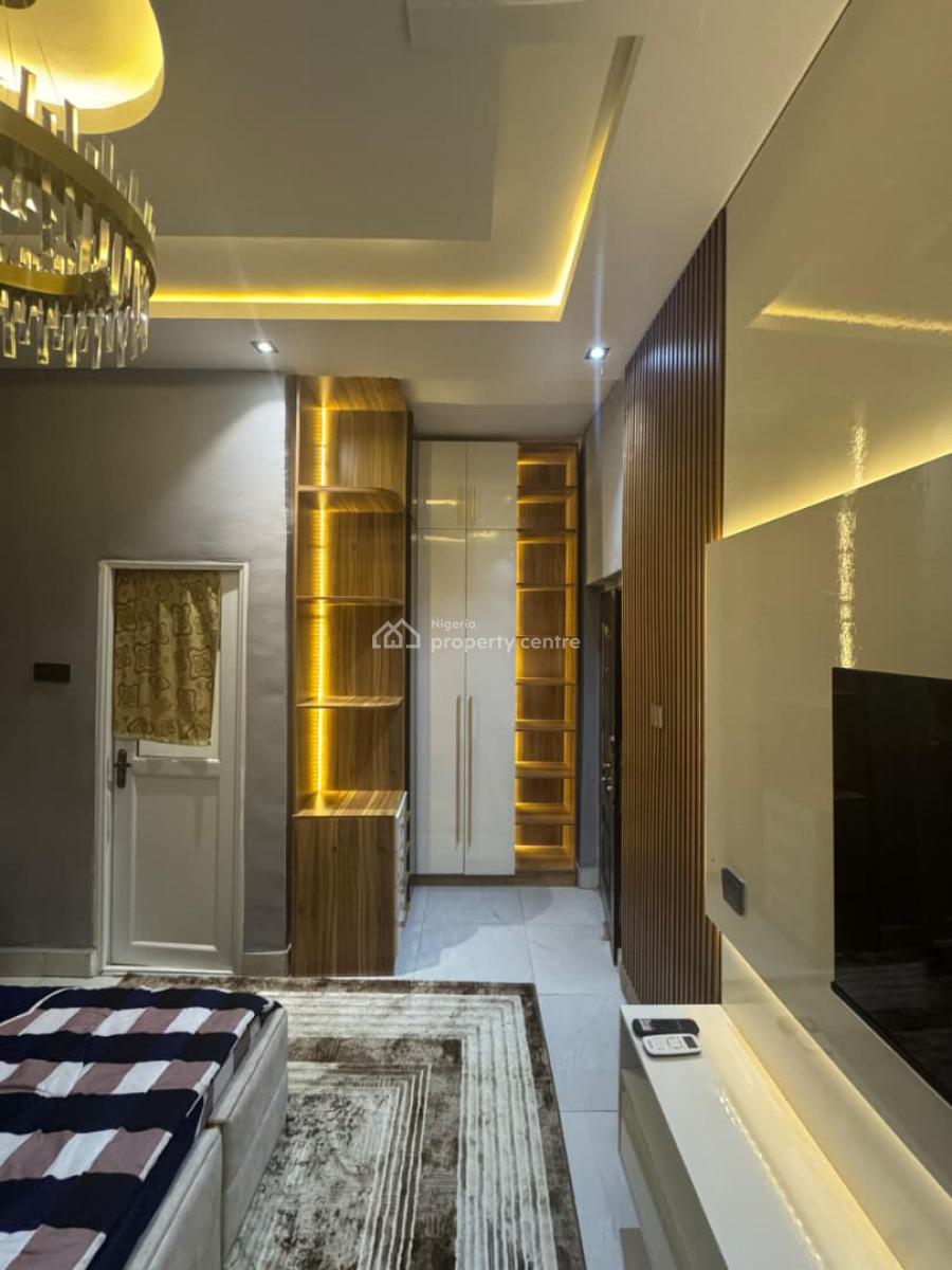 Fully Furnished Four (4) Bedroom Detached Bungalow with a Gate House, Shelter Afrique Estate Extension, Uyo, Akwa Ibom, Detached Bungalow for Sale