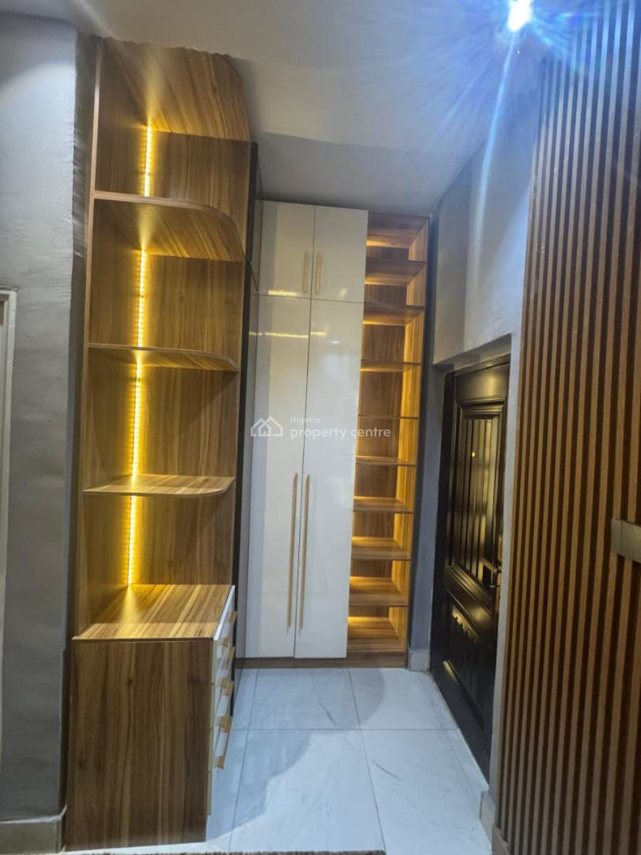 Fully Furnished Four (4) Bedroom Detached Bungalow with a Gate House, Shelter Afrique Estate Extension, Uyo, Akwa Ibom, Detached Bungalow for Sale