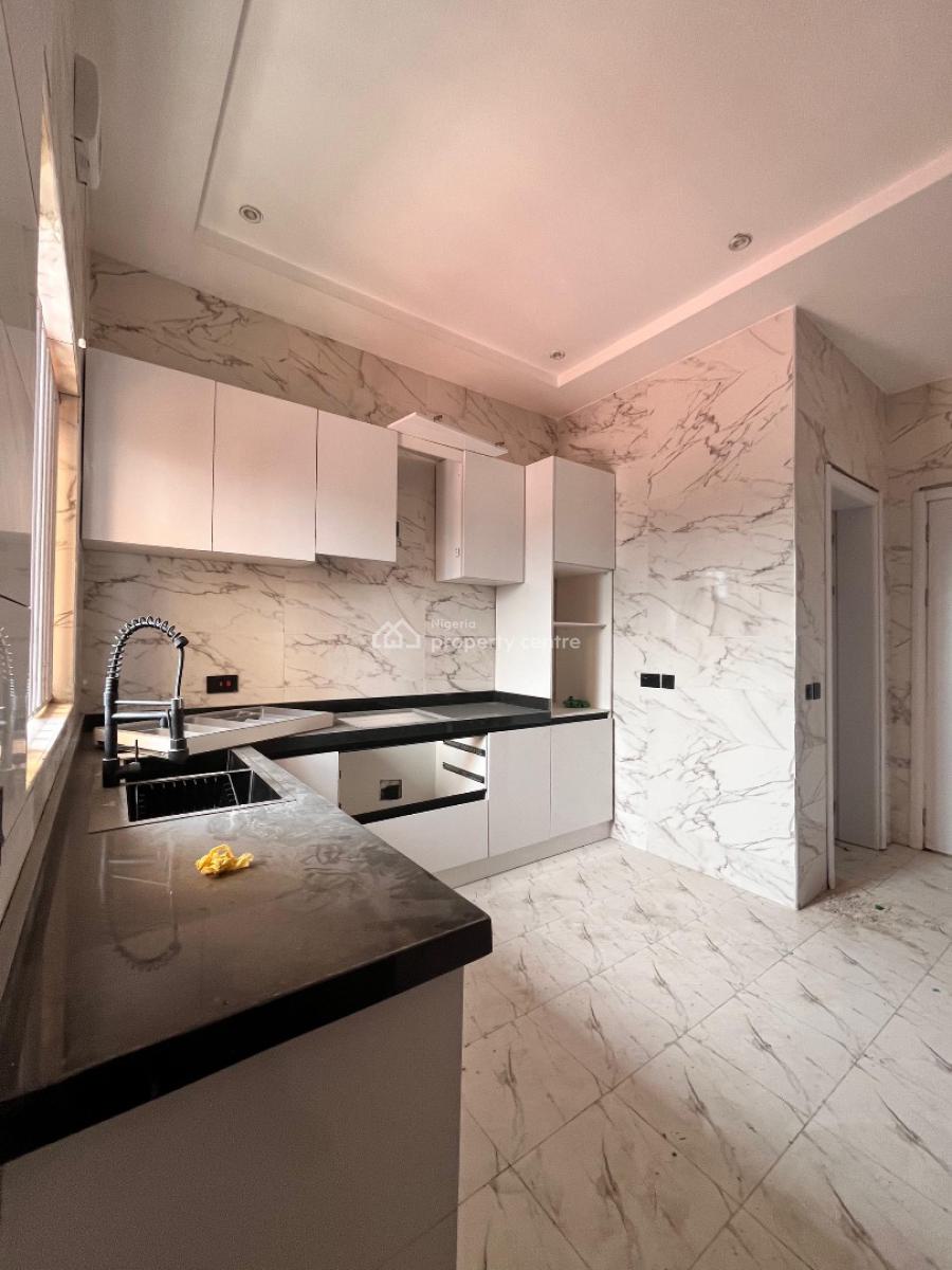 Luxury 3-bedroom Apartment with Pool, Gym and Elevator, Lekki Right, Lekki Phase 1, Lekki, Lagos, Flat / Apartment for Rent