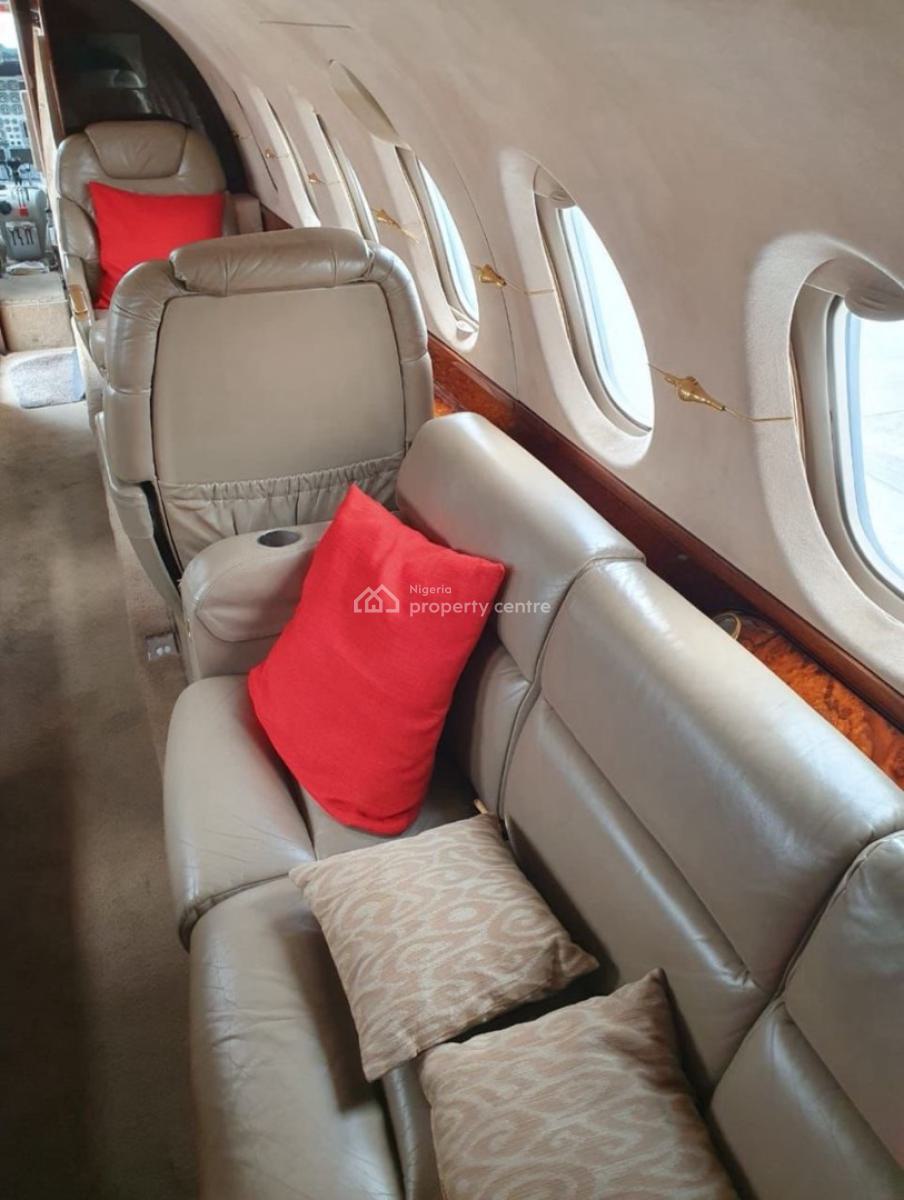 Private Jet Name: Hawker 800 Year : 2002, Asokoro District, Abuja, Commercial Property for Sale
