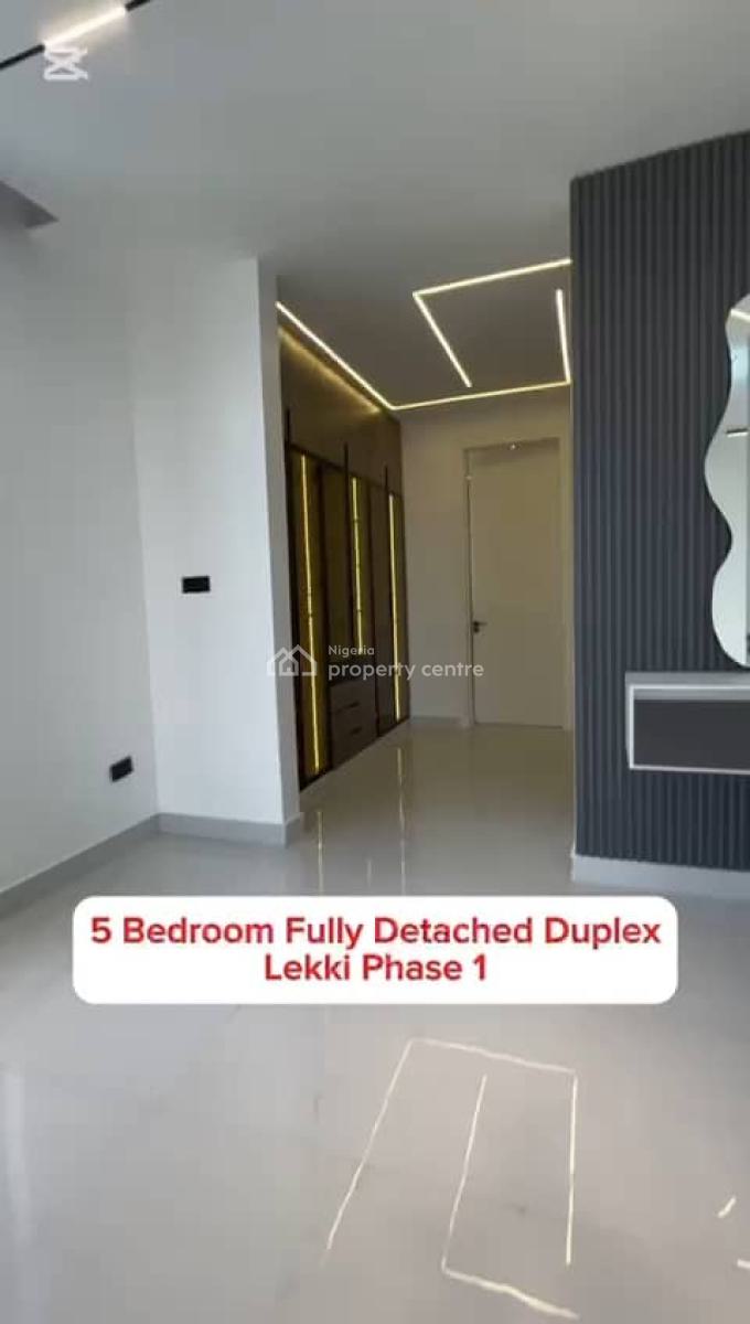 Spacious 5bedroom, Lekki Phase 1, Lekki, Lagos, Detached Duplex for Sale