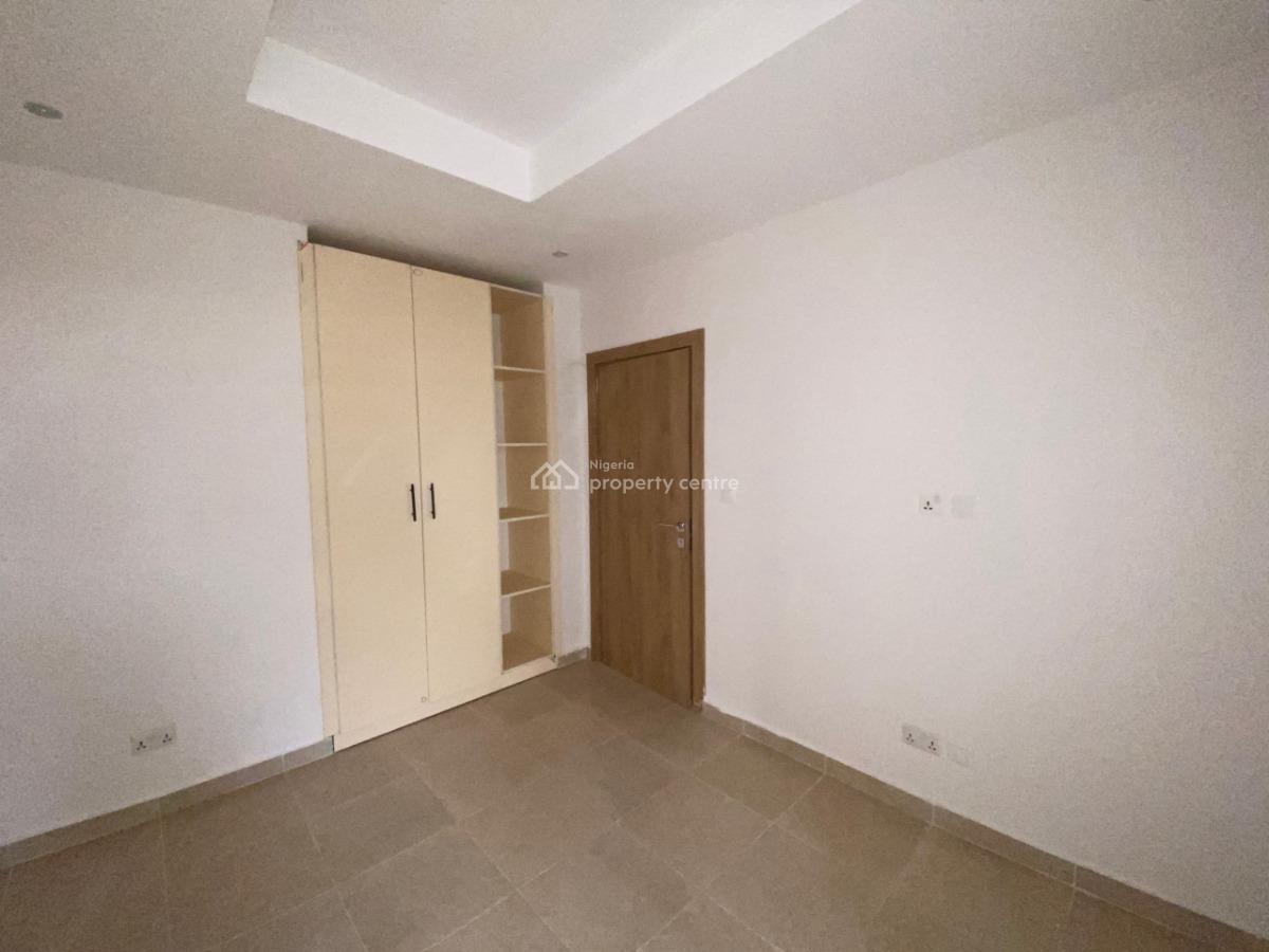 Lovely Well-finished 3 Bedroom Apartment, in a Serene and Secured Estate, Life Camp, Abuja, Flat / Apartment for Sale