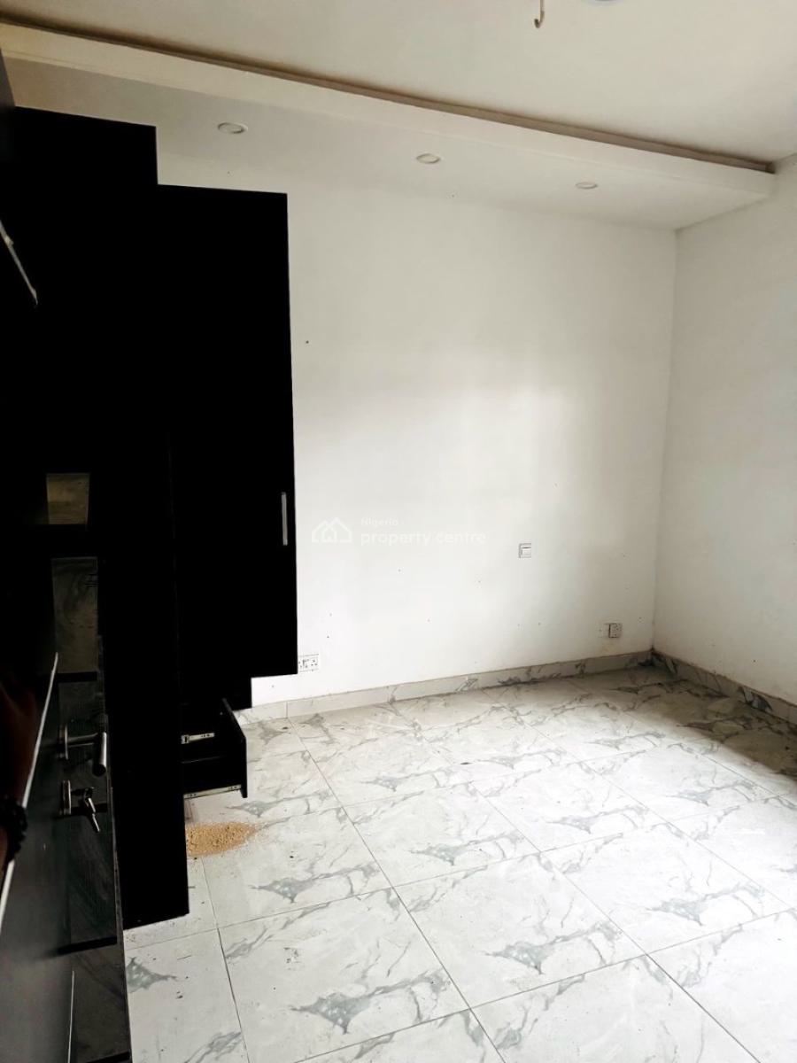 2 Bedroom Flat Available with Quality Facilities, Lekki Phase 1, Lekki, Lagos, House for Rent