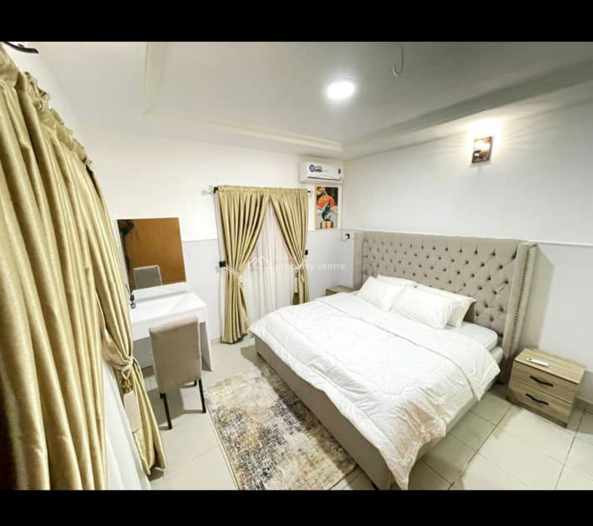 Lovely 3 Bedroom Flat Apartment, Gra Phase 2, Magodo, Lagos, Flat / Apartment for Sale