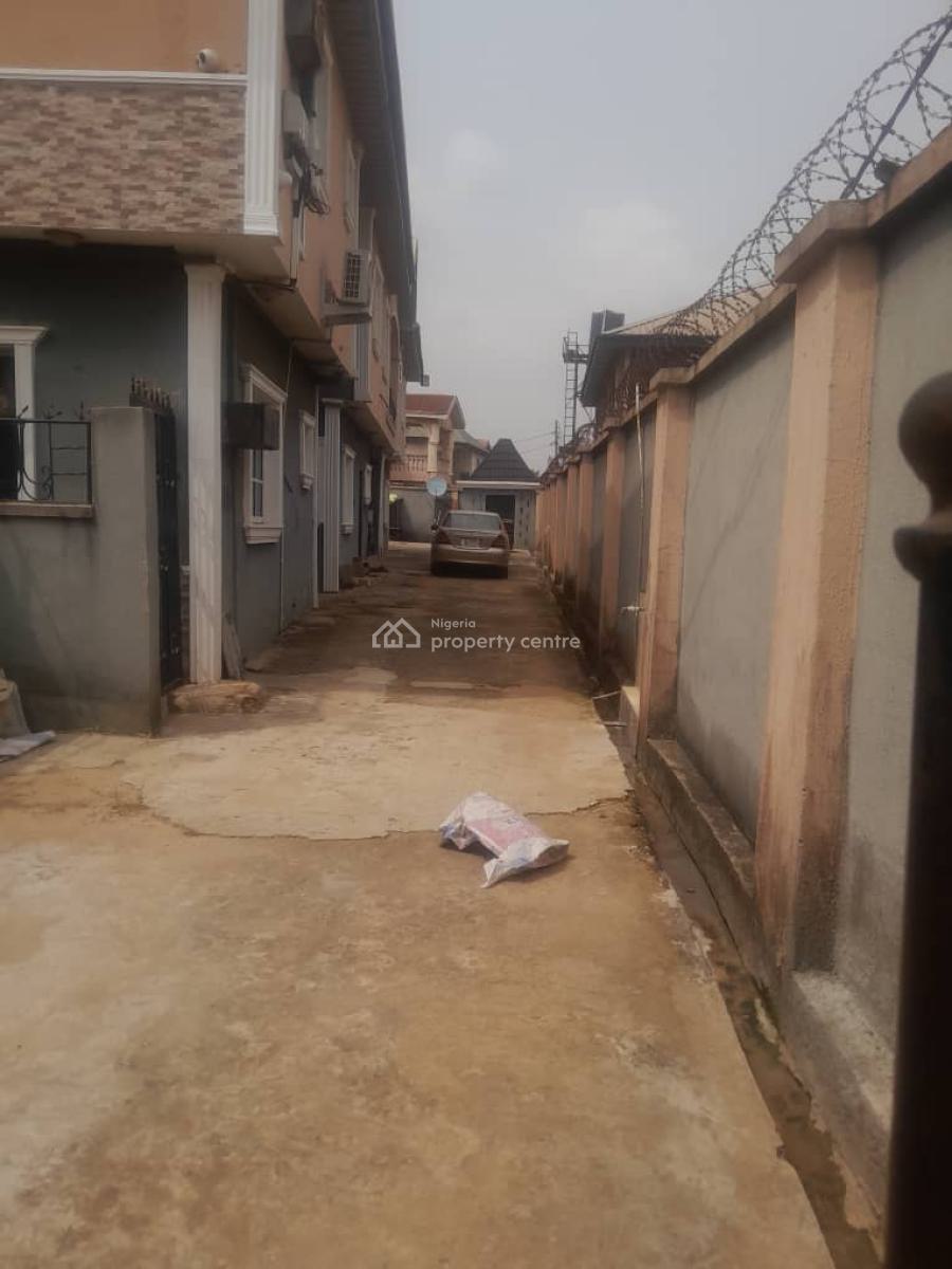 Block of 4 Units  of 3 Bedroom Flat, Heritage Estate ,akute Via Ojodu Berger Lagos, Ojodu Berger, Ojodu, Lagos, Block of Flats for Sale