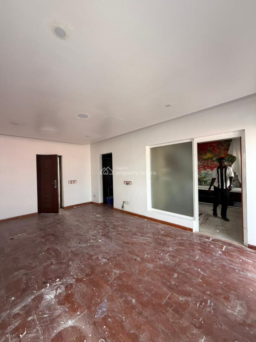 One of a Kind Spacious 2 Bedroom Penthouse with 24/7 Light & Cctv, Lekki Phase 1, Lekki, Lagos, Flat / Apartment for Rent