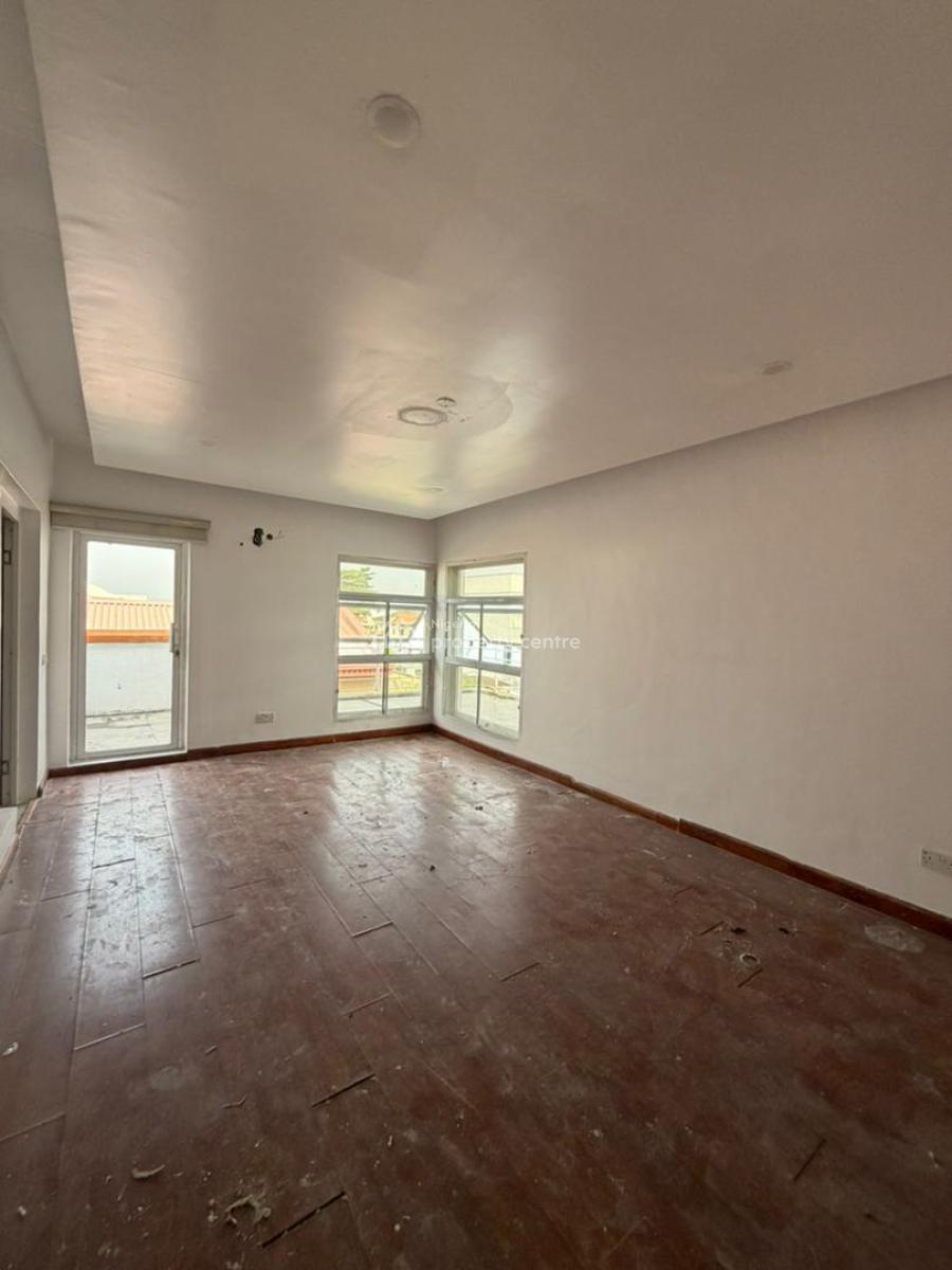 One of a Kind Spacious 2 Bedroom Penthouse with 24/7 Light & Cctv, Lekki Phase 1, Lekki, Lagos, Flat / Apartment for Rent