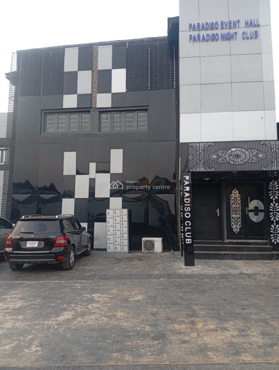 Executive Standard Club House, Opposite Omole Phase 1,lagos, Ojodu Berger, Ojodu, Lagos, Restaurant / Bar for Rent