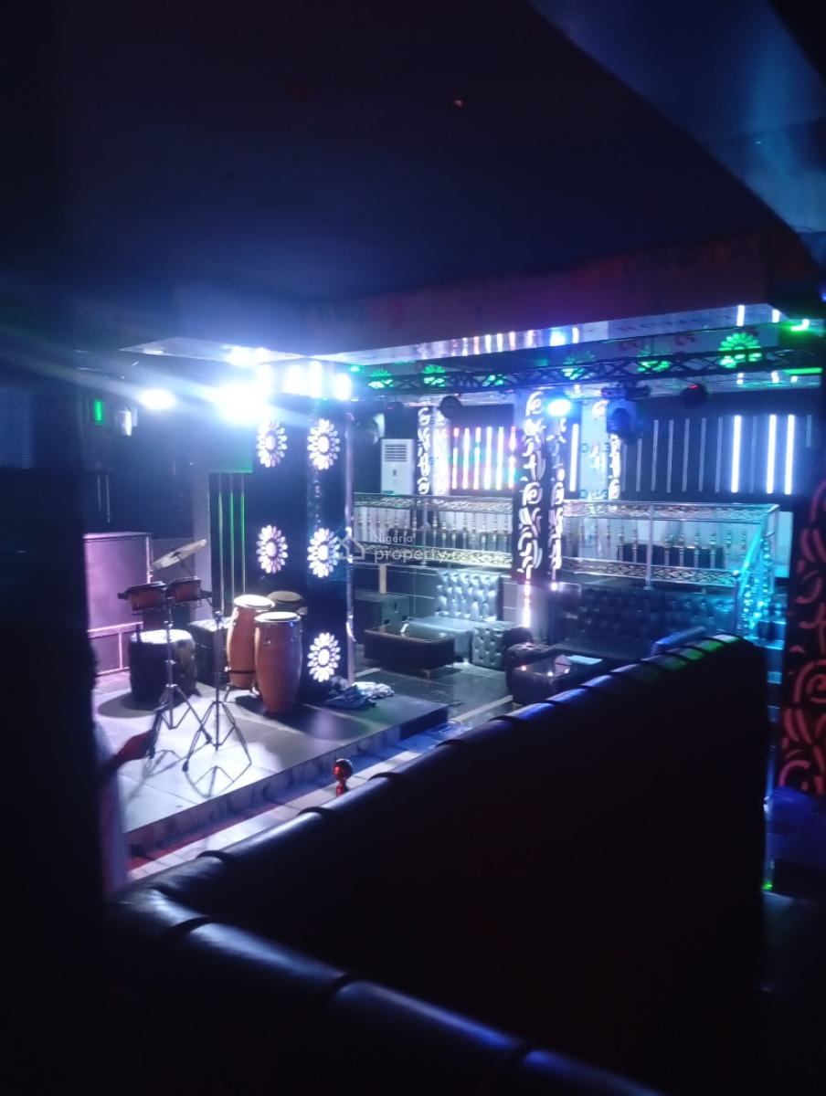 Executive Standard Club House, Opposite Omole Phase 1,lagos, Ojodu Berger, Ojodu, Lagos, Restaurant / Bar for Rent