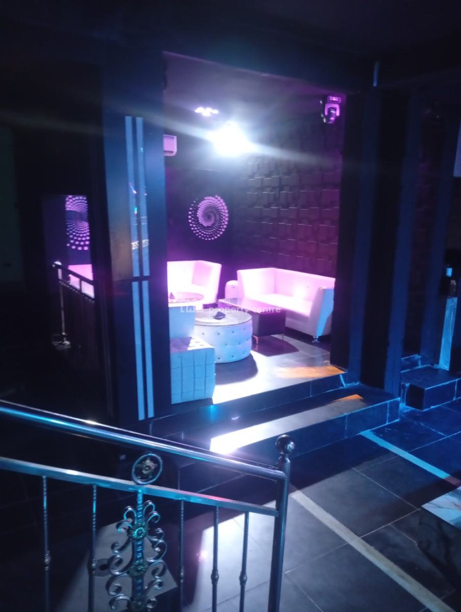Executive Standard Club House, Opposite Omole Phase 1,lagos, Ojodu Berger, Ojodu, Lagos, Restaurant / Bar for Rent