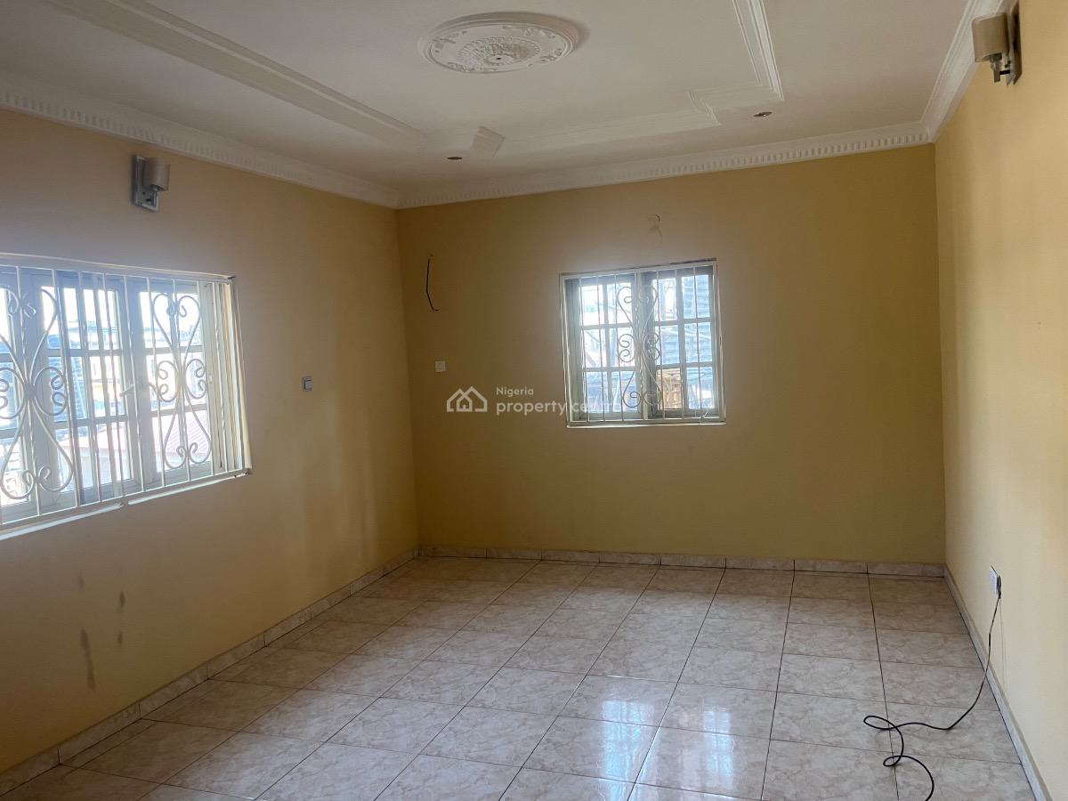 a Well Maintained Massive 4 Bedroom Semi Detached House, Ikate Elegushi, Lekki, Lagos, House for Rent