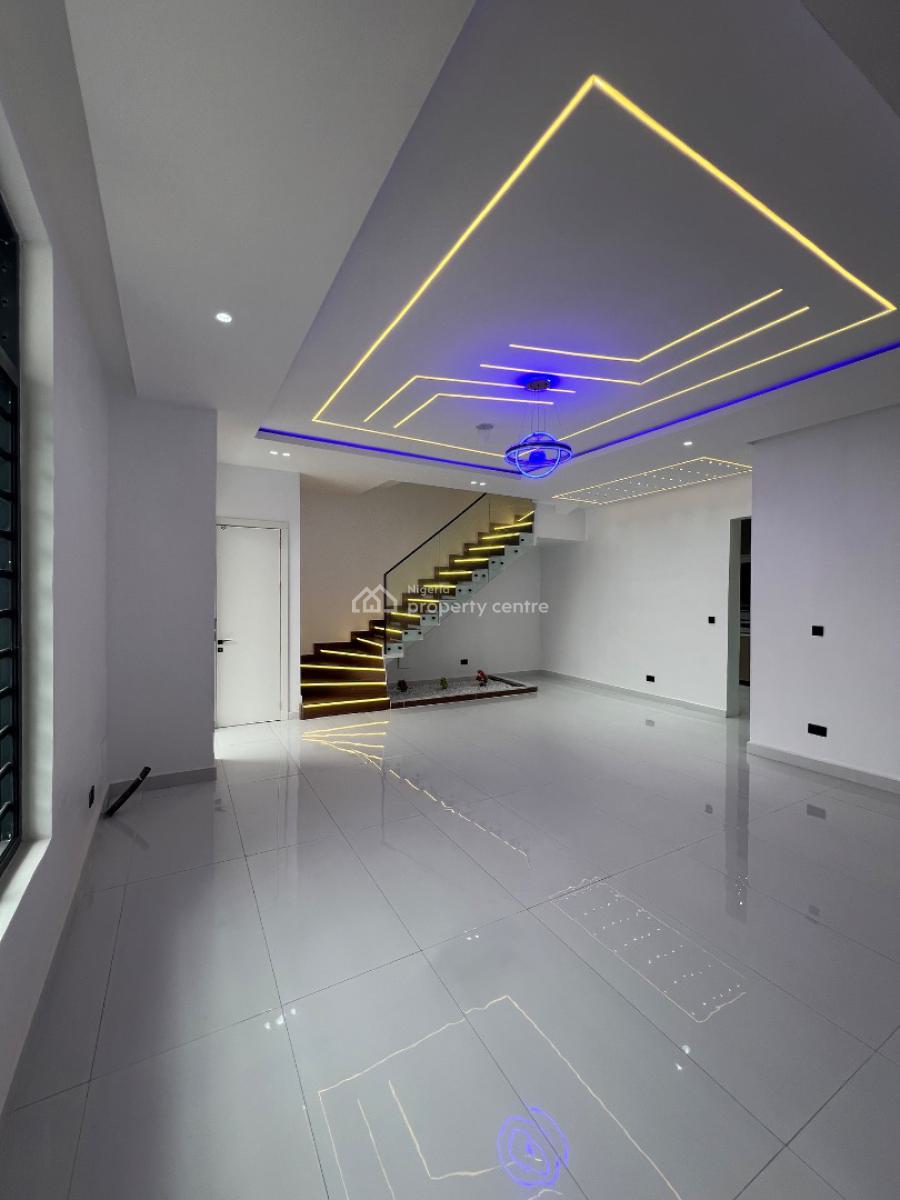 4-bedroom Detached Home - Fitted Kitchen & Master En-suite, Ajah, Lagos, Detached Duplex for Sale