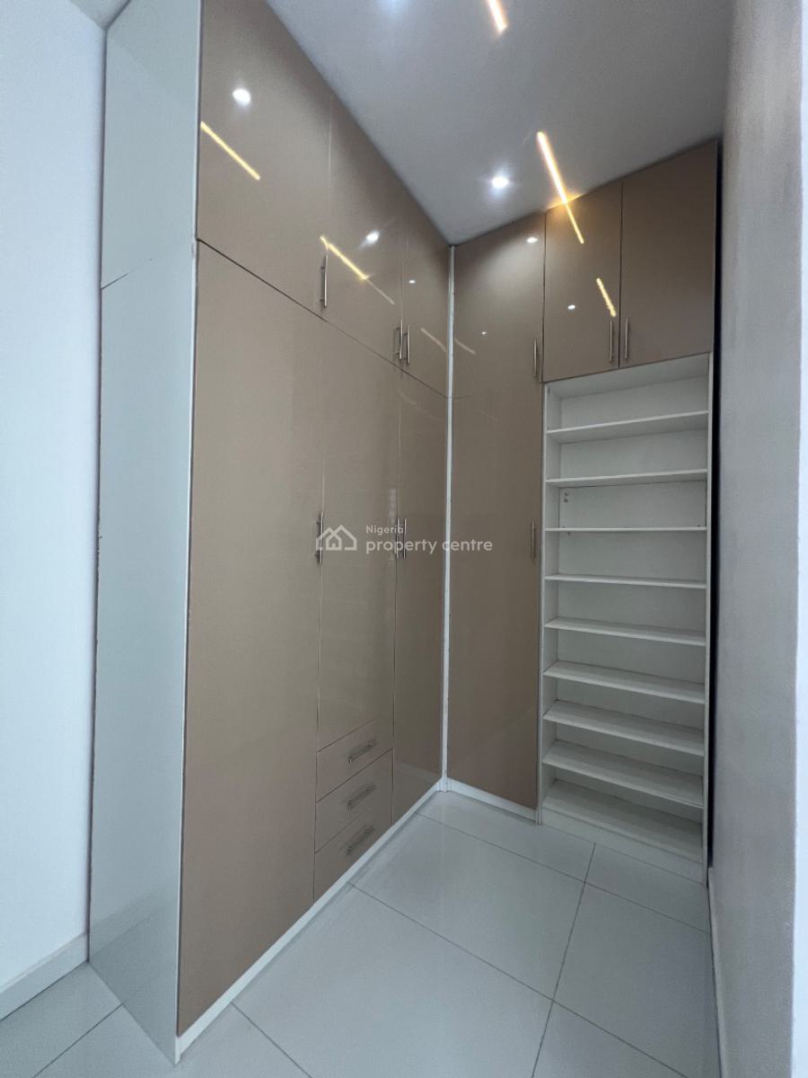 4-bedroom Detached Home - Fitted Kitchen & Master En-suite, Ajah, Lagos, Detached Duplex for Sale