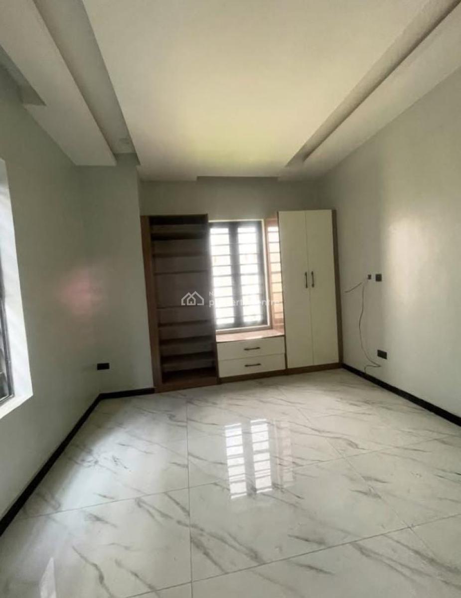 2 Bedroom Apartment at Freedom Way, Lekki Phase 1, Lekki, Lagos, Flat / Apartment for Rent