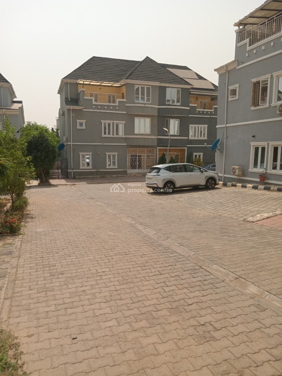 a Very Good Spacious 4 Bedroom Terraced Duplex + 1 Bq, Diplomatic Zone, Katampe Extension, Katampe, Abuja, Terraced Duplex for Rent