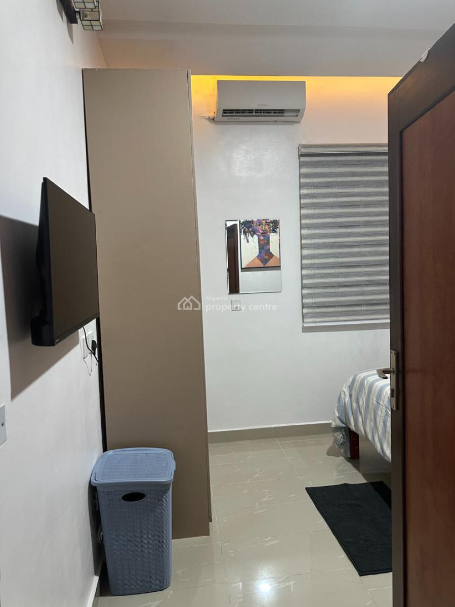 1 Bedroom, Ikoyi, Lagos, Mini Flat (room and Parlour) Short Let