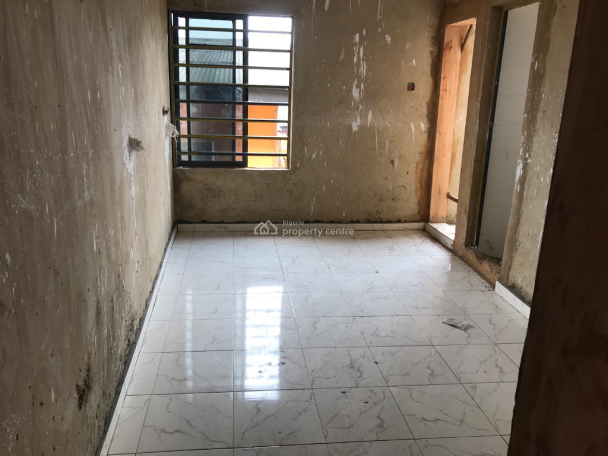 Newly Built Service Selfcontain(24 Hrs Light), Sholanke, Akoka, Yaba, Lagos, Self Contain (single Rooms) for Rent