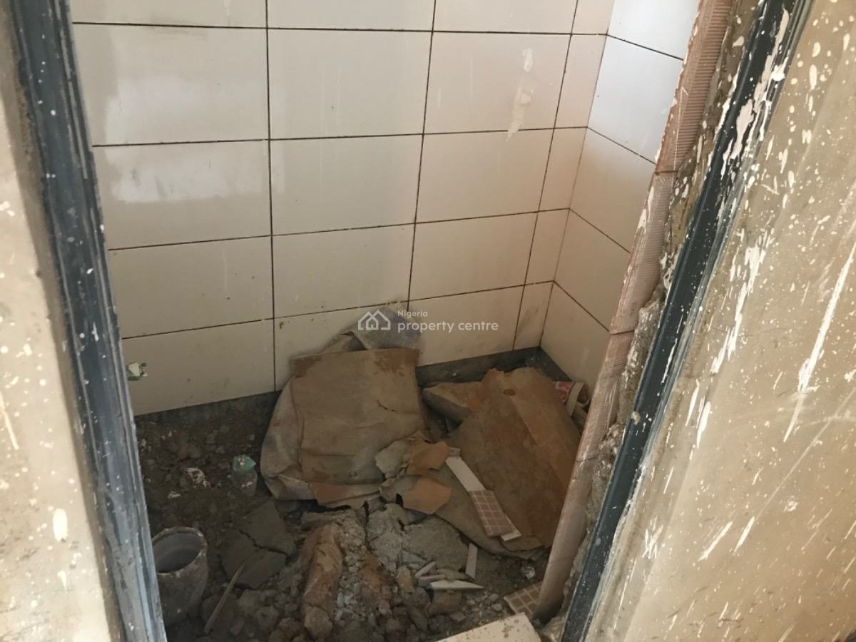 Newly Built Service Selfcontain(24 Hrs Light), Sholanke, Akoka, Yaba, Lagos, Self Contain (single Rooms) for Rent