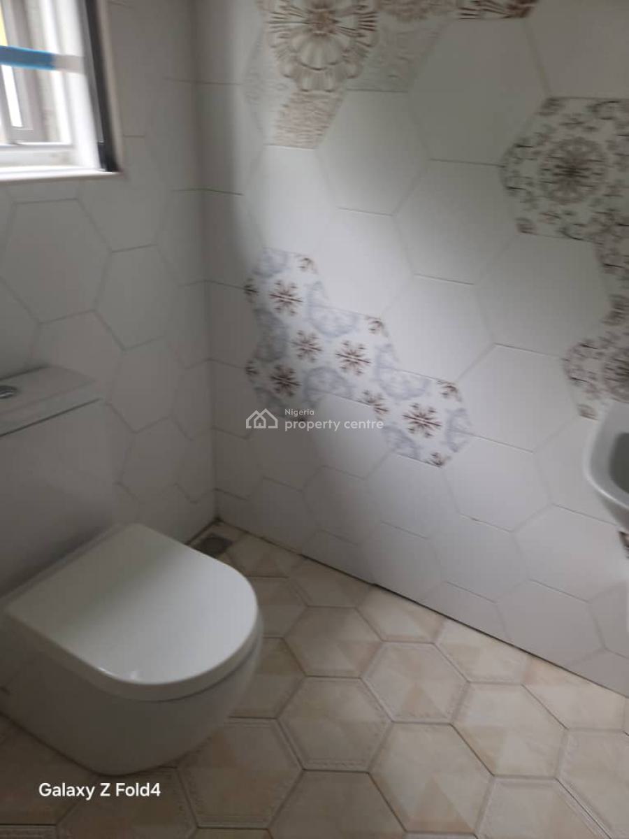 Lovely 4units 3bedroom Apartment with Service Quarters, Off Victoria Arobieke, Lekki Phase 1, Lekki, Lagos, Flat / Apartment for Rent