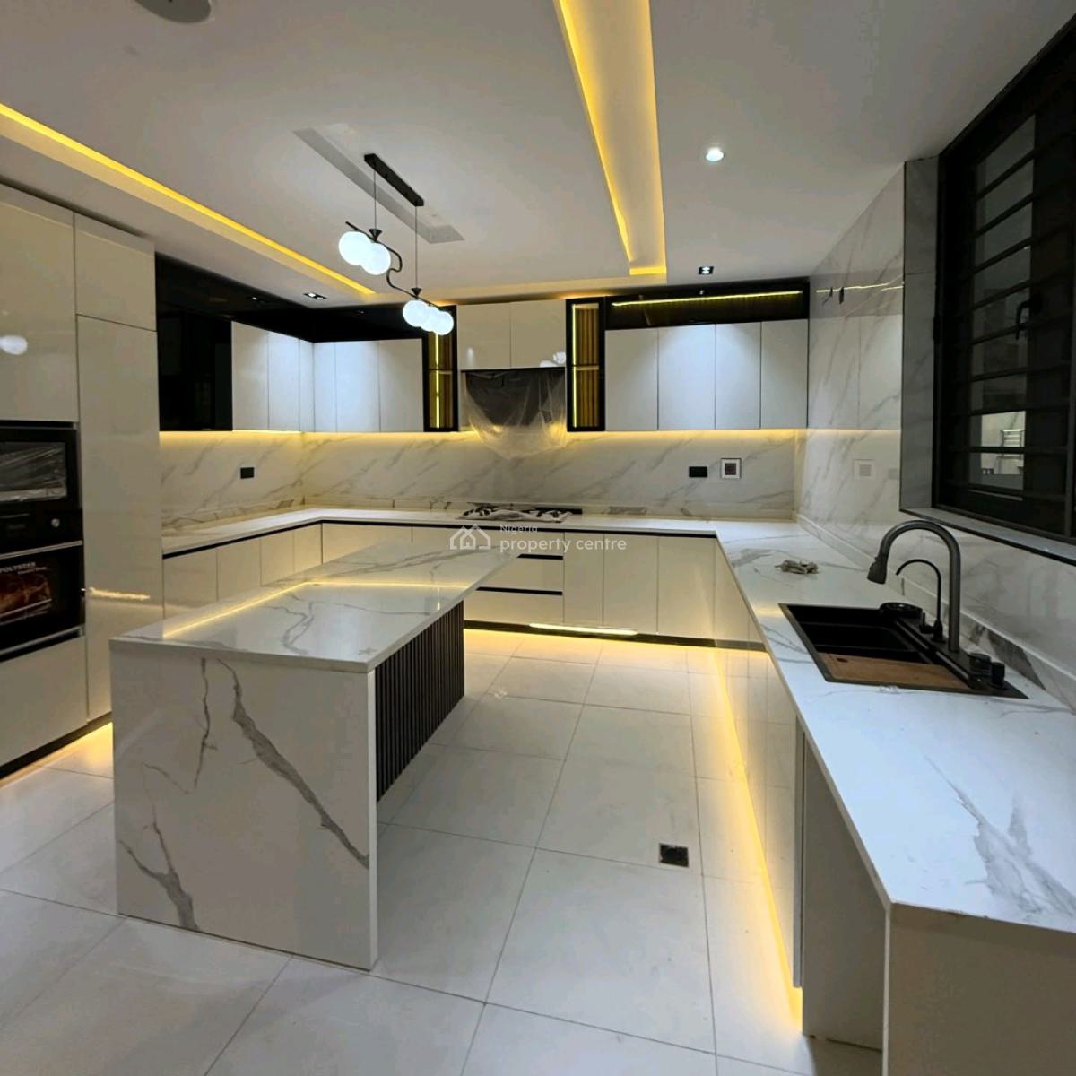 5 Bedroom Detached Duplex with Bq, Guzape District, Abuja, House for Sale