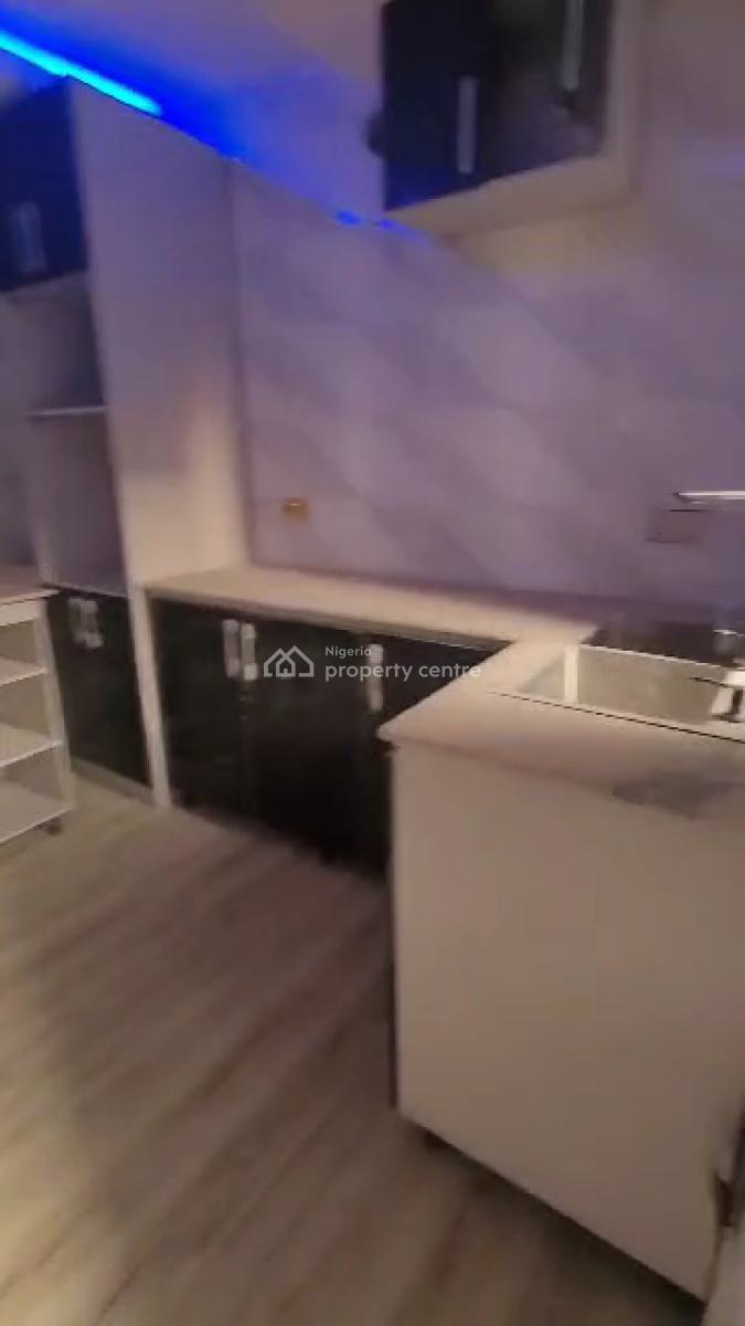 Luxury Newly Built & Fully Serviced 2bedroom Apartment with Bq, Off Admiralty Way, Lekki Phase 1, Lekki, Lagos, Flat / Apartment for Rent