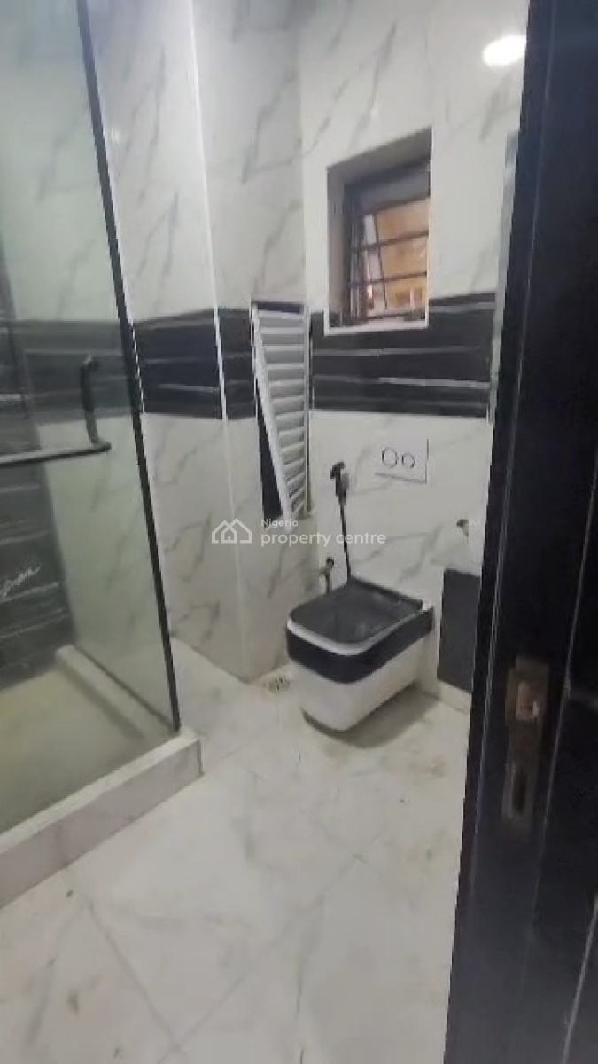 Luxury Newly Built & Fully Serviced 2bedroom Apartment with Bq, Off Admiralty Way, Lekki Phase 1, Lekki, Lagos, Flat / Apartment for Rent